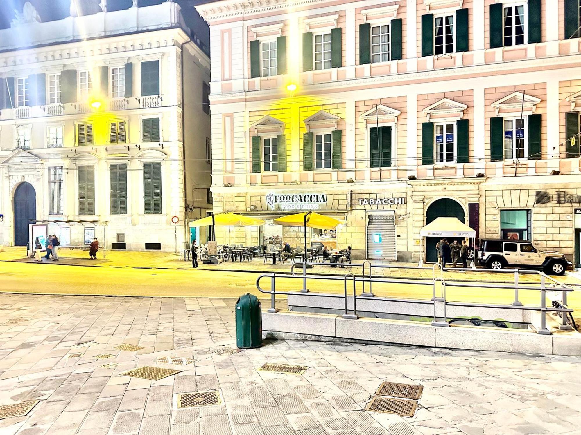 The Center Residence Genoa Luaran gambar